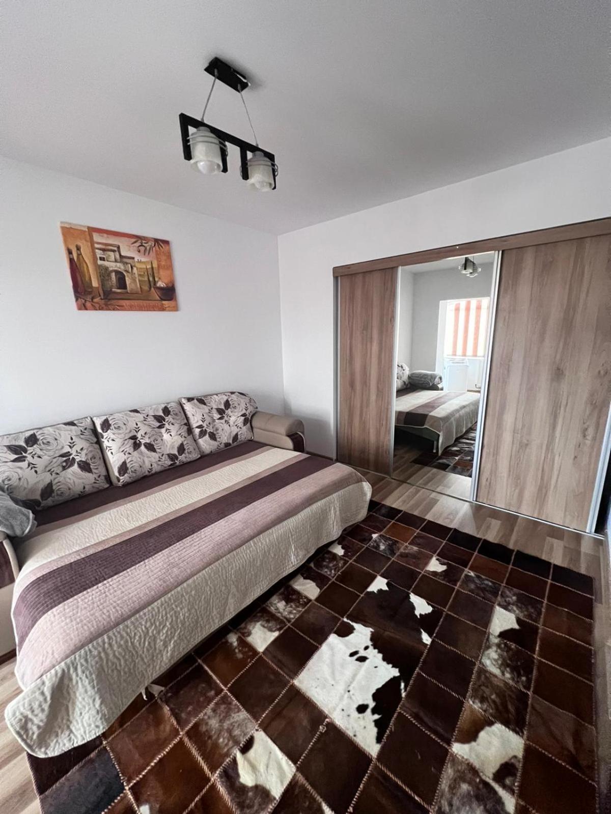 Chindia Apartament Targoviste Exterior photo